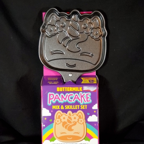 Pancake and Skillet Set - Picture 1 of 3